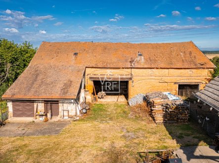 Prodej pozemku pro bydlení, 1 942 m²
