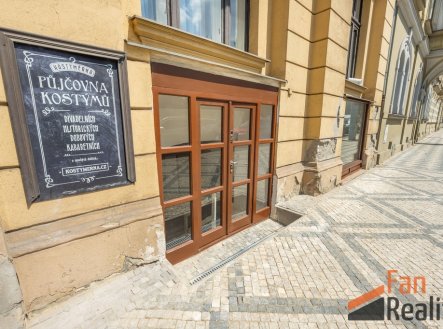 Pronájem obchodní prostory, 86 m²