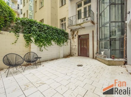 Prodej obchodní prostory, 86 m²