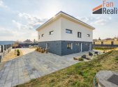 Prodej - dům/vila, 210 m²