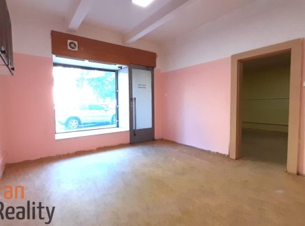 Pronájem obchodní prostory, 52 m²
