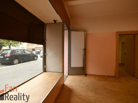 Pronájem obchodní prostory, 52 m²