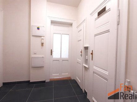Pronájem bytu, 2+kk, 54 m²