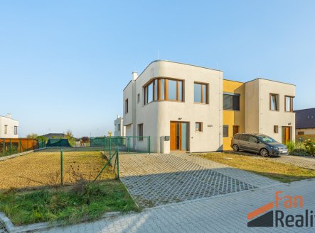 Pronájem domu/vily, 92 m²