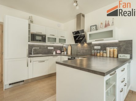 Prodej bytu, 2+kk, 200 m²