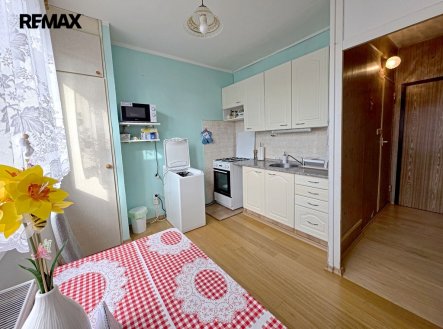 Pronájem bytu, 1+1, 37 m²