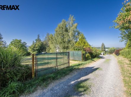 Prodej pozemku pro bydlení, 1 738 m²