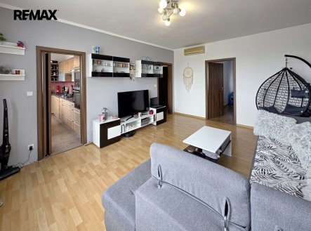 Pronájem bytu, 3+1, 72 m²