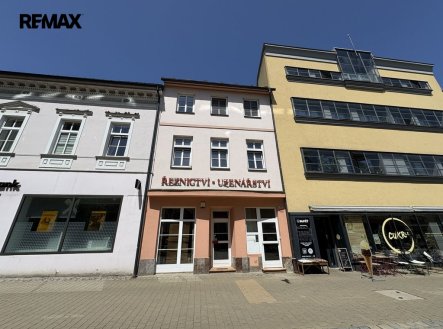 Pronájem bytu, 3+kk, 89 m²