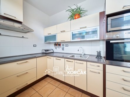 Prodej bytu, 3+kk, 93 m²