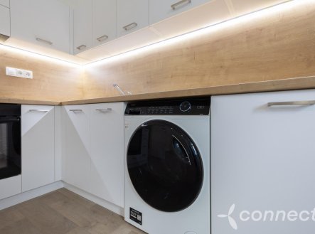 Pronájem bytu, 2+kk, 39,7 m²