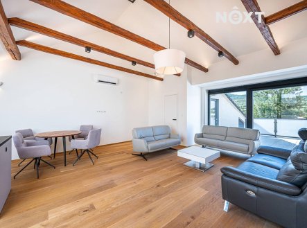 Pronájem bytu, 4+1, 150 m²