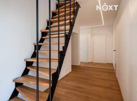 Pronájem bytu, 4+1, 150 m²
