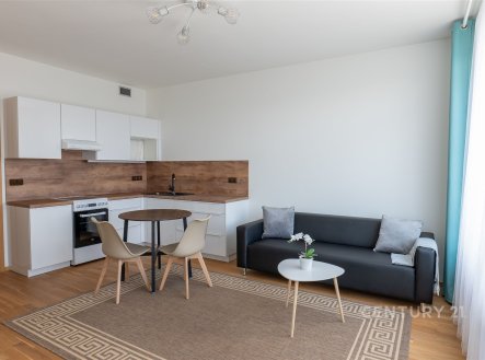 Pronájem bytu, 2+kk, 43 m²