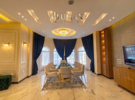 Prodej domu/vily, 700 m²