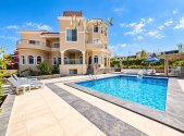 Prodej domu/vily, 700 m²