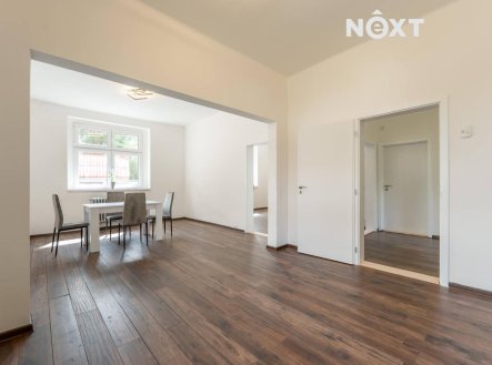 Pronájem domu/vily, 166 m²