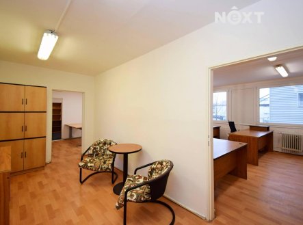 Pronájem kanceláře, 80 m²