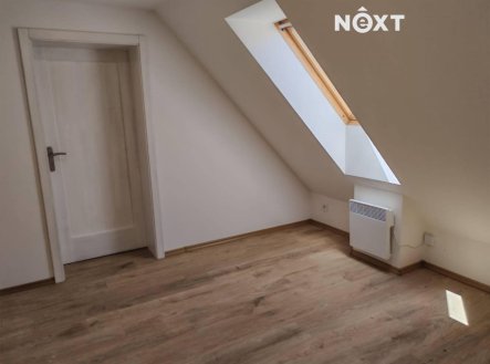 Pronájem bytu, 2+kk, 57 m²