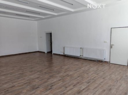 Pronájem komerčního objektu, obchodní centrum, 100 m²