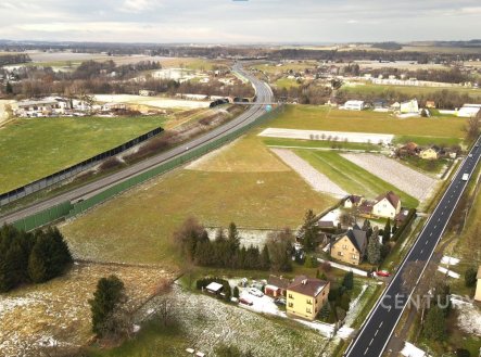 Prodej pozemku pro komerční výstavbu, 4 714 m²