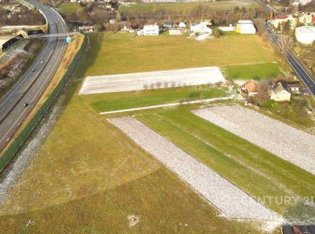 Prodej pozemku pro komerční výstavbu, 4 714 m²