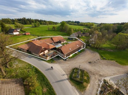 Prodej hotel, 1 320 m²