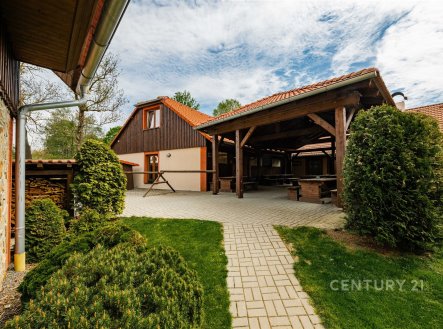 Prodej restaurace, 1 320 m²