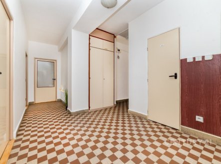 Prodej bytu, 4+1, 74 m²