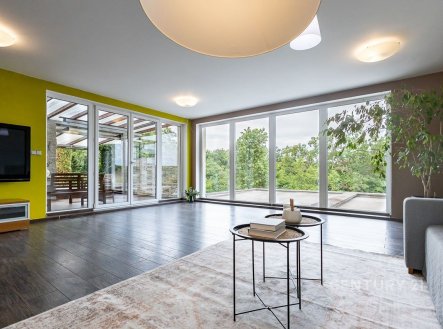 Pronájem bytu, atypický, 134 m²