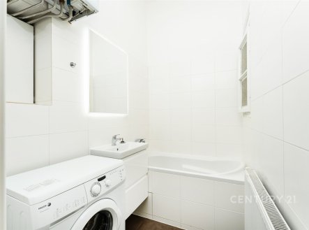 Pronájem bytu, 2+kk, 46 m²
