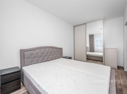 . | Pronájem bytu, 2+kk, 41 m²