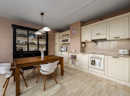Prodej bytu, 3+kk, 112 m²