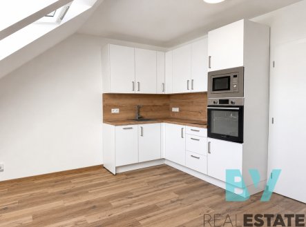 Pronájem bytu, 2+kk, 35 m²