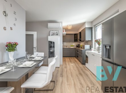 Prodej bytu, 2+kk, 68 m²