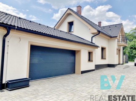 Pronájem domu/vily, 172 m²