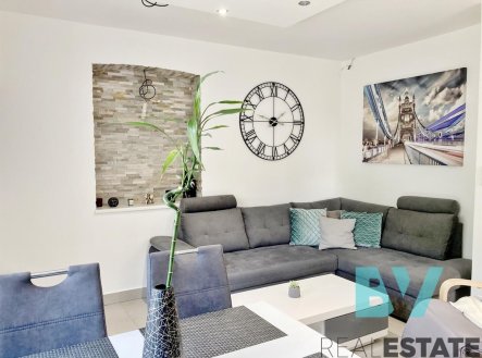 Pronájem domu/vily, 172 m²