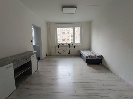 Pronájem bytu, 2+1, 65 m²