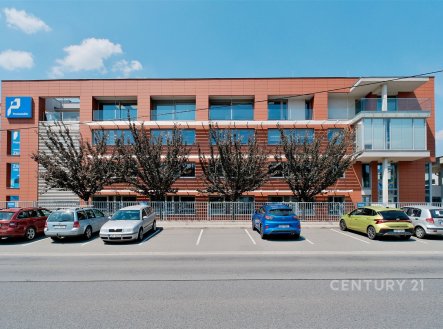 Pronájem kanceláře, 106 m²