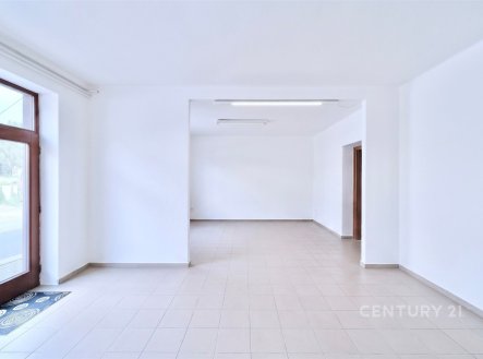 Pronájem obchodní prostory, 80 m²