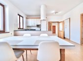 Pronájem bytu, 4+kk, 105 m²
