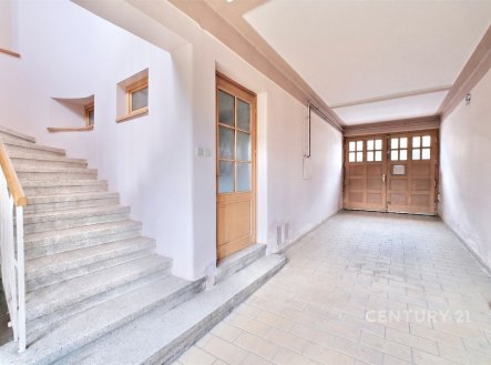Pronájem bytu, 4+kk, 105 m²