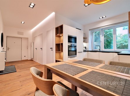 Pronájem bytu, 2+kk, 76 m²