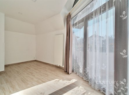 Pronájem bytu, 1+1, 27 m²