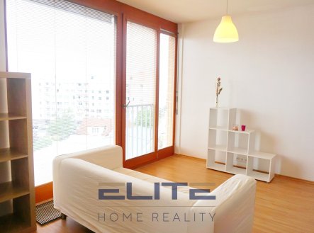 Pronájem bytu, 1+kk, 40 m²