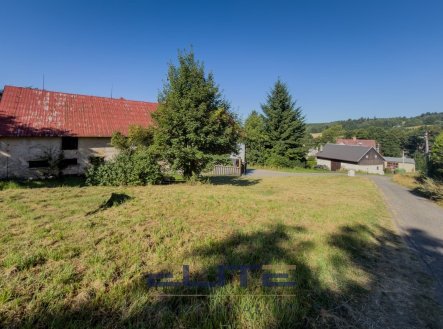 Prodej pozemku pro bydlení, 1 042 m²