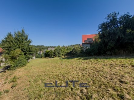 Prodej pozemku pro bydlení, 1 042 m²