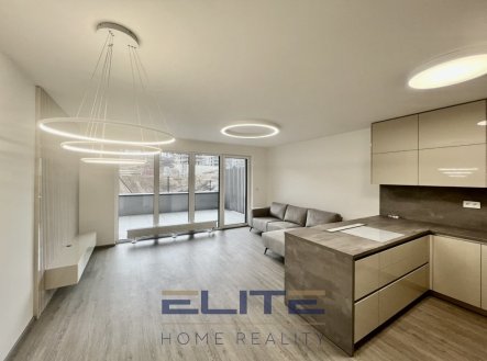 Pronájem bytu, 3+kk, 106 m²