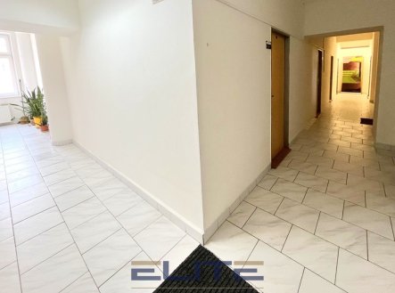 Pronájem kanceláře, 21 m²