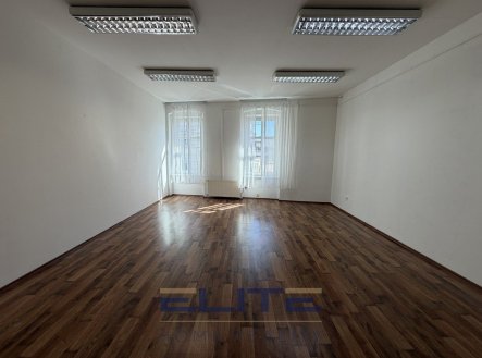 Pronájem kanceláře, 33 m²